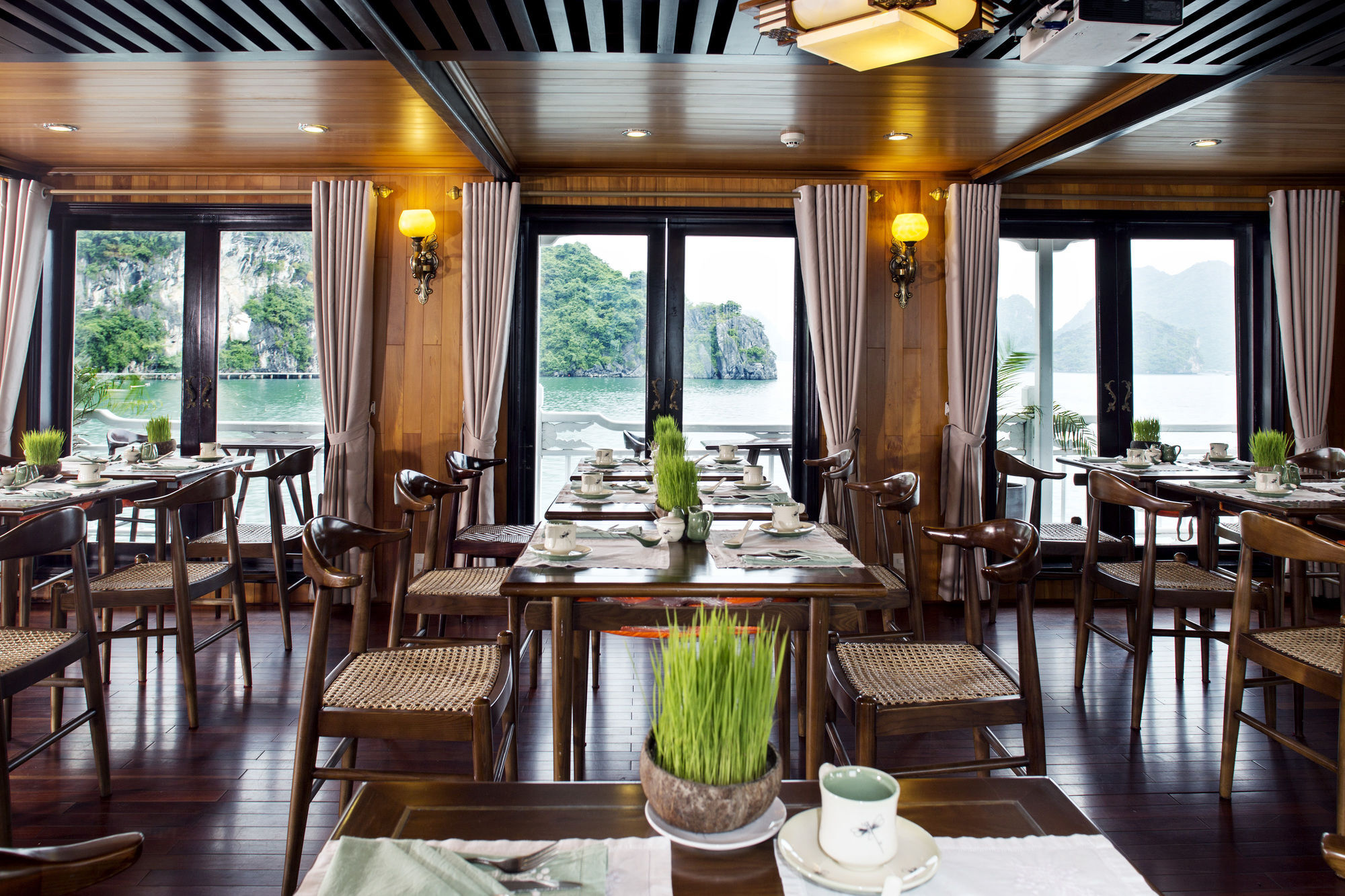 Aphrodite Cruise Χα Λονγκ Εξωτερικό φωτογραφία